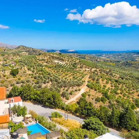 Zeus * Kato Loutraki (Crete)